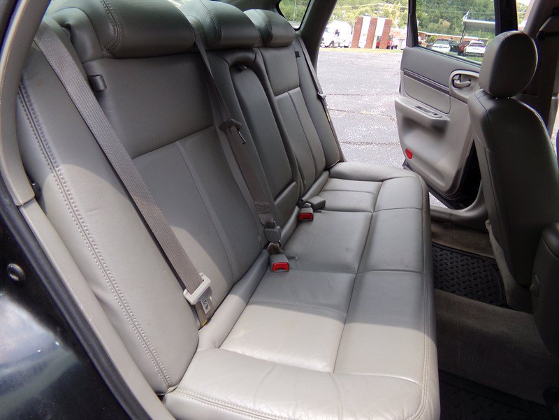 Used 2004 Chevrolet Impala SS w/ Preferred Equipment Group FWD image 28