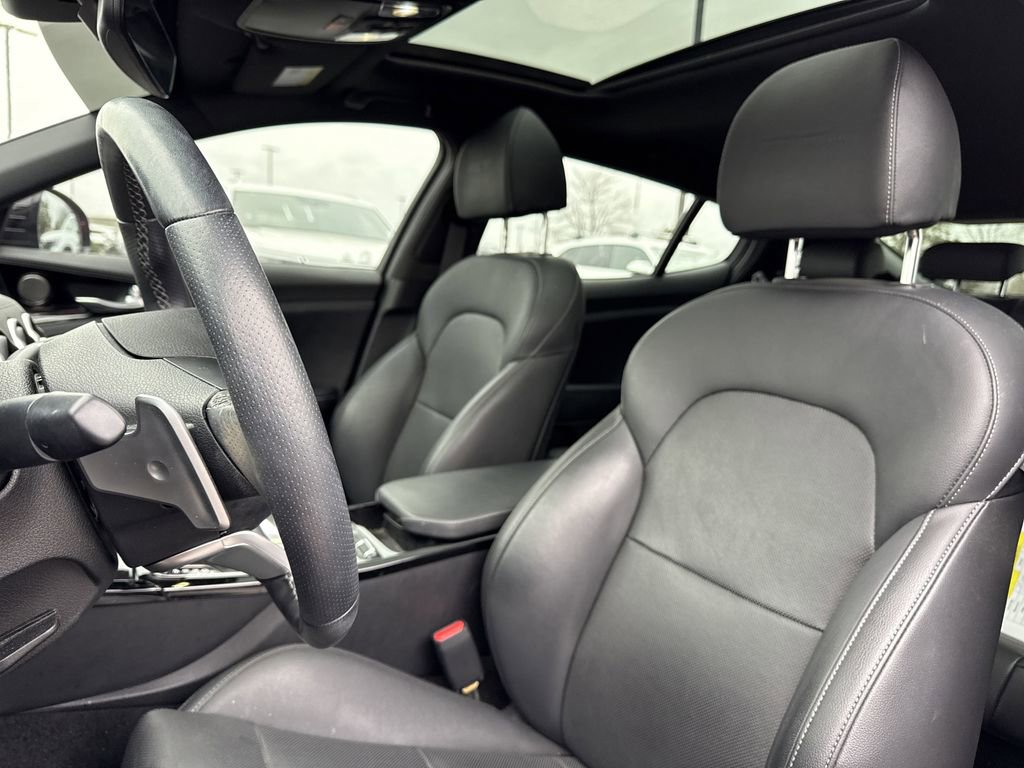 Used 2023 Kia Stinger GT-Line w/ Sun & Sound Package image 10