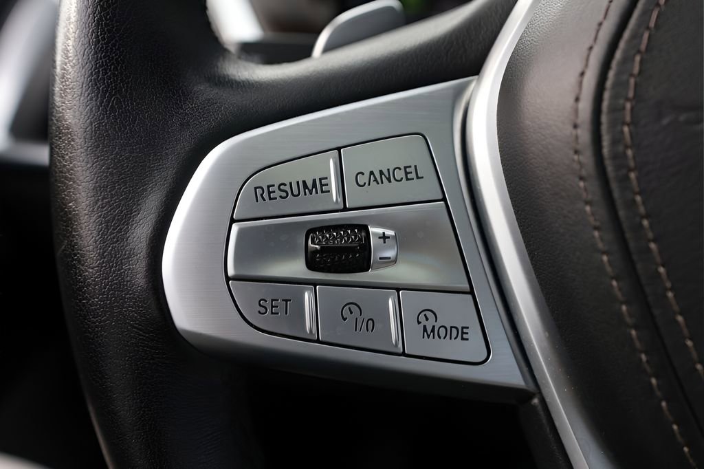 Used 2025 BMW X7 xDrive40i image 38