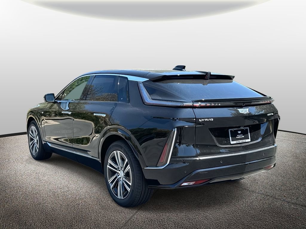 New 2026 Cadillac Lyriq Premium Luxury w/ LPO, Floor Liner Package AWD/4WD image 4