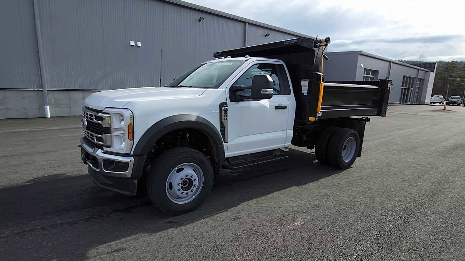 New 2026 Ford F600 4x4 Regular Cab Super Duty w/ XL Chrome Package image 4