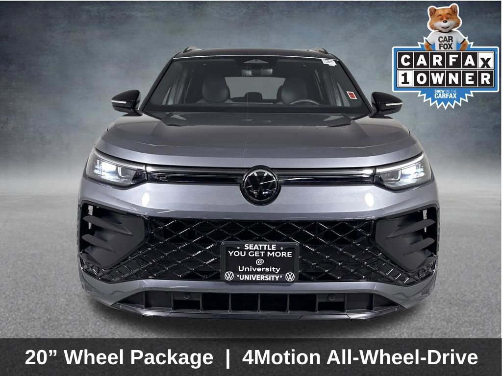 Used 2025 Volkswagen Tiguan SE R-Line AWD/4WD image 2