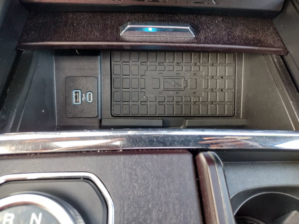 Used 2024 Ford Expedition Platinum AWD/4WD image 36