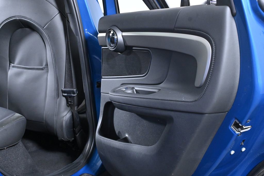 Certified 2023 MINI Cooper Countryman SE w/ Storage Package image 29
