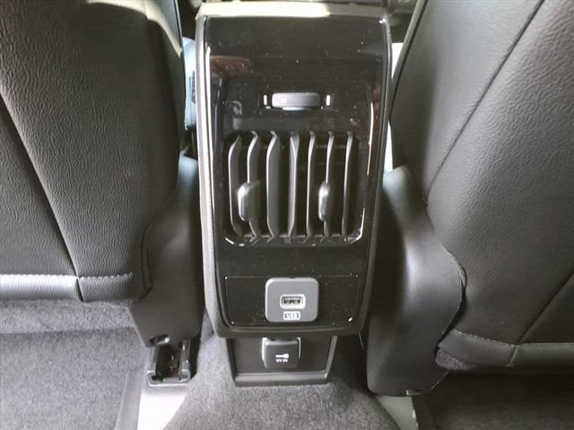 New 2026 Jeep Compass Latitude image 9