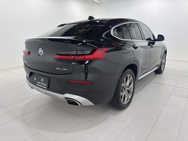 Certified 2023 BMW X4 xDrive30i w/ Convenience Package image 5