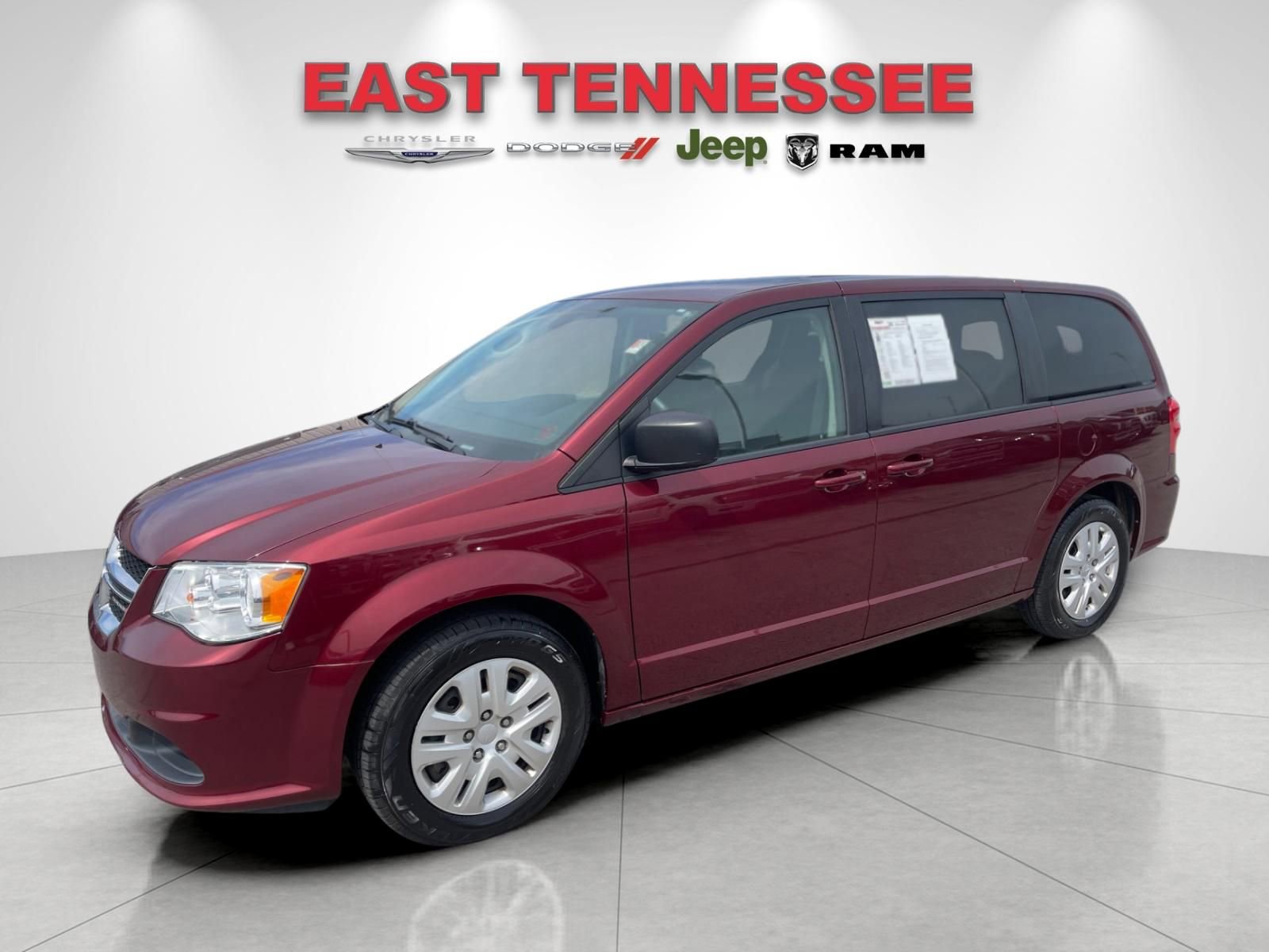 Used 2018 Dodge Grand Caravan SE w/ UConnect Hands-Free Group FWD image 7