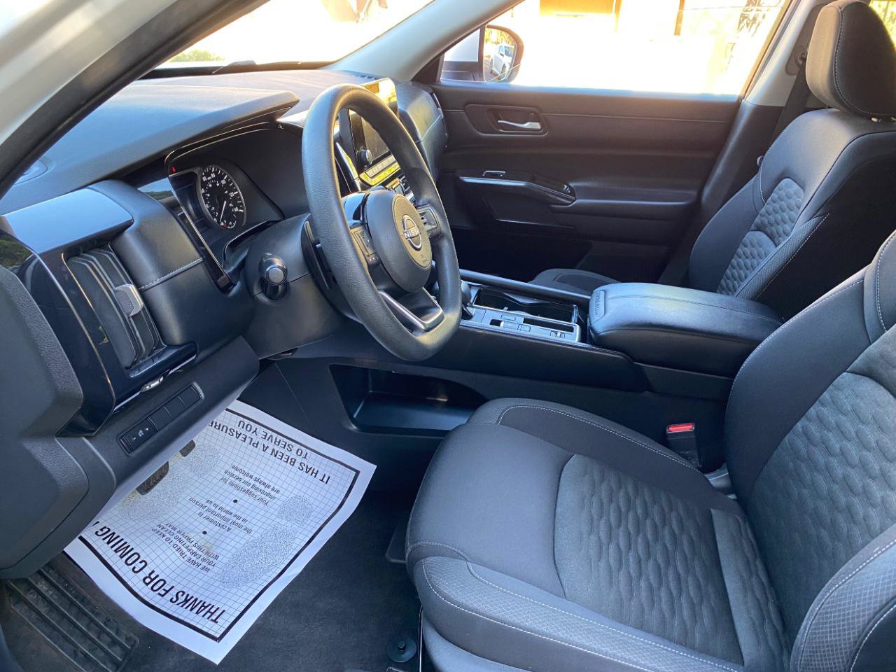 Used 2022 Nissan Pathfinder S FWD image 22