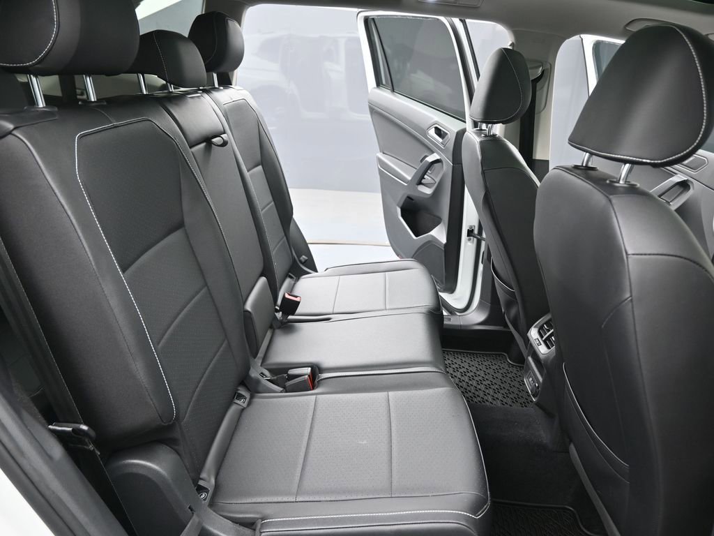 Used 2021 Volkswagen Tiguan SEL image 16