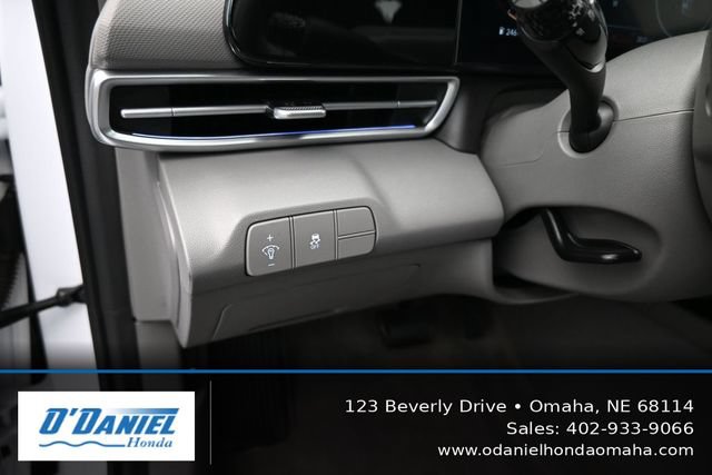 Used 2024 Hyundai Elantra SEL w/ Convenience Package FWD image 27