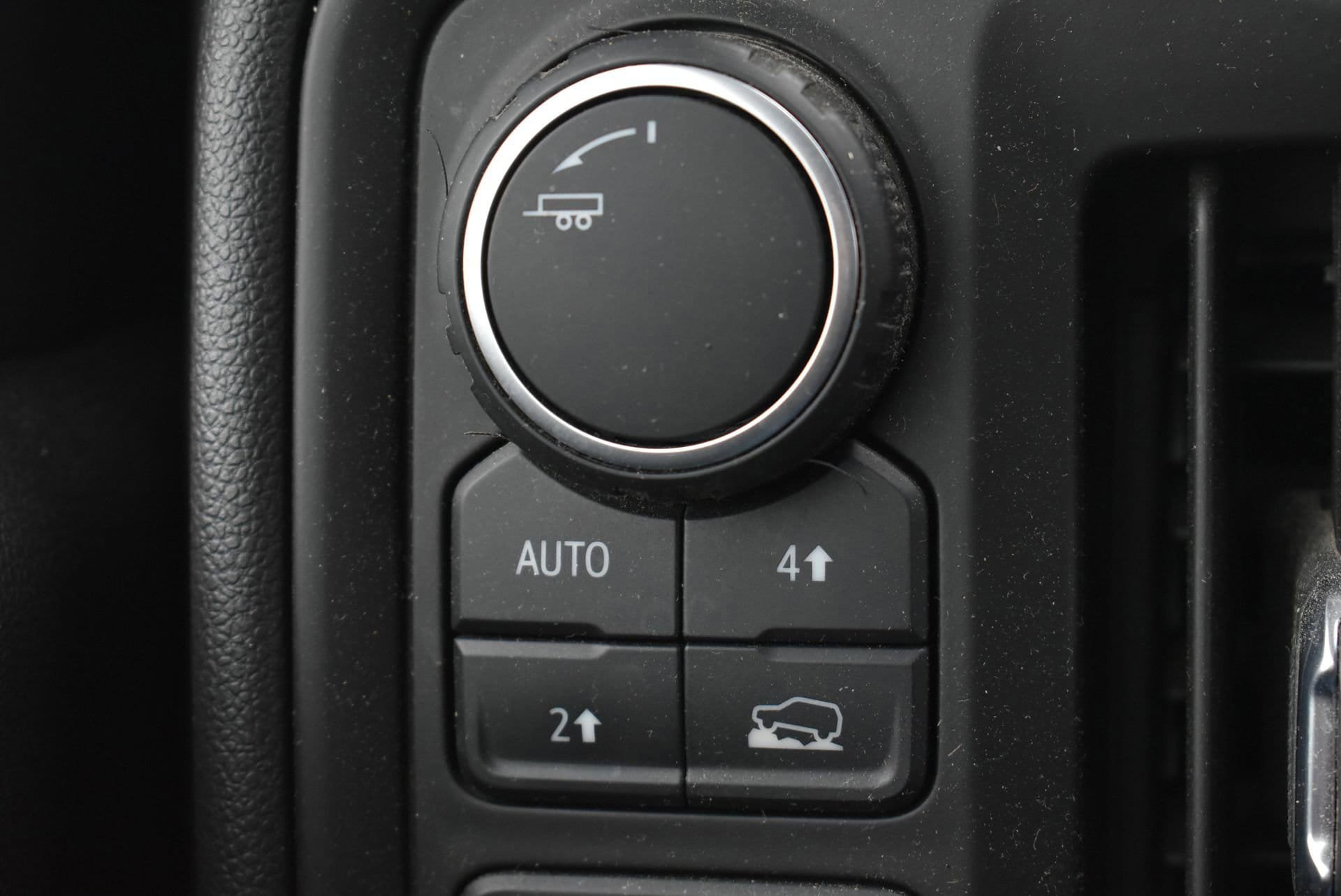Used 2022 Chevrolet Silverado 1500 Custom AWD/4WD image 16