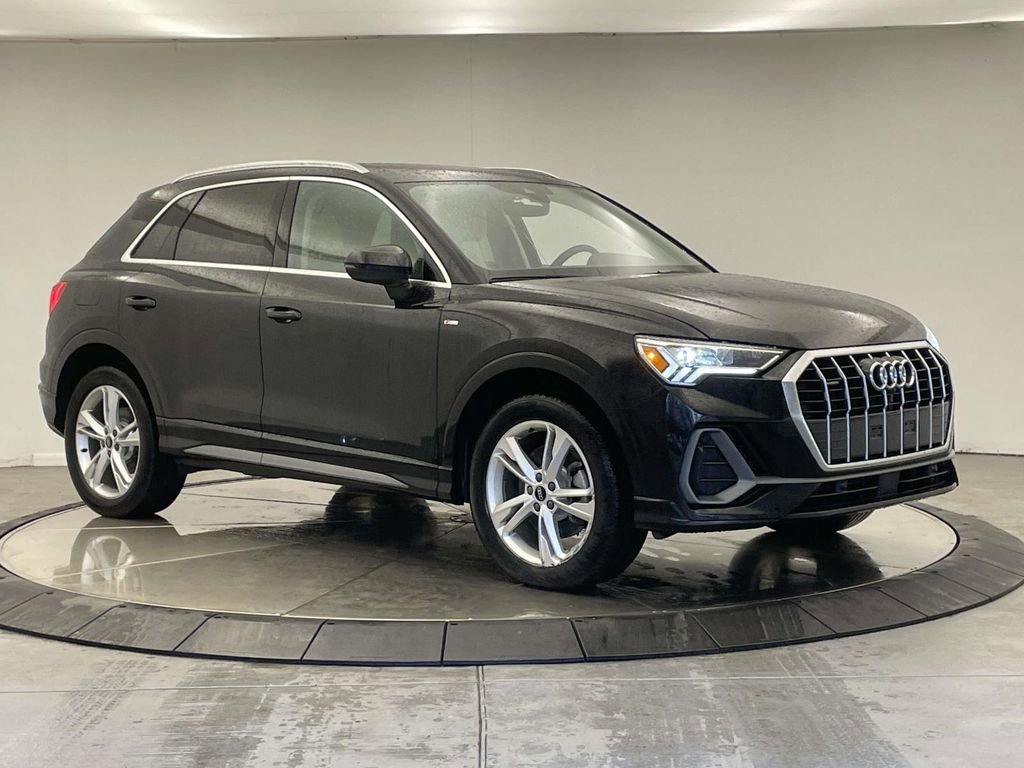 Certified 2023 Audi Q3 2.0T Premium Plus w/ Premium Plus Package image 9