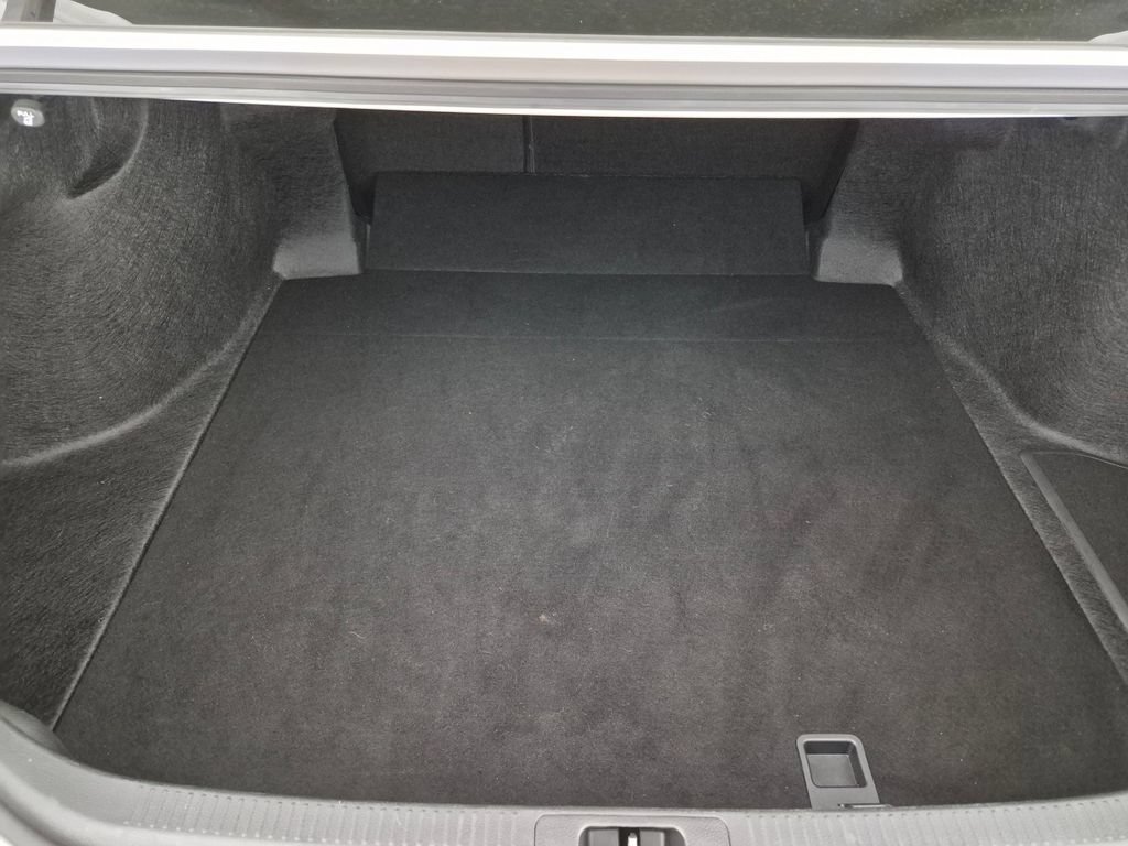 Used 2025 Toyota Camry SE FWD image 26