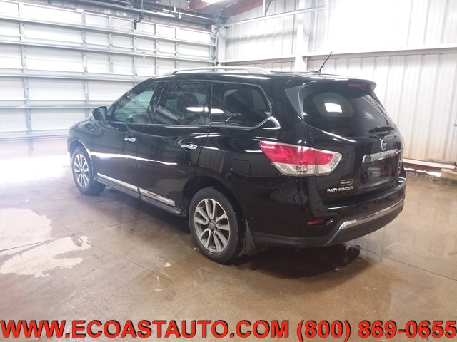 Used 2014 Nissan Pathfinder SL w/ SL Tech Package FWD image 5