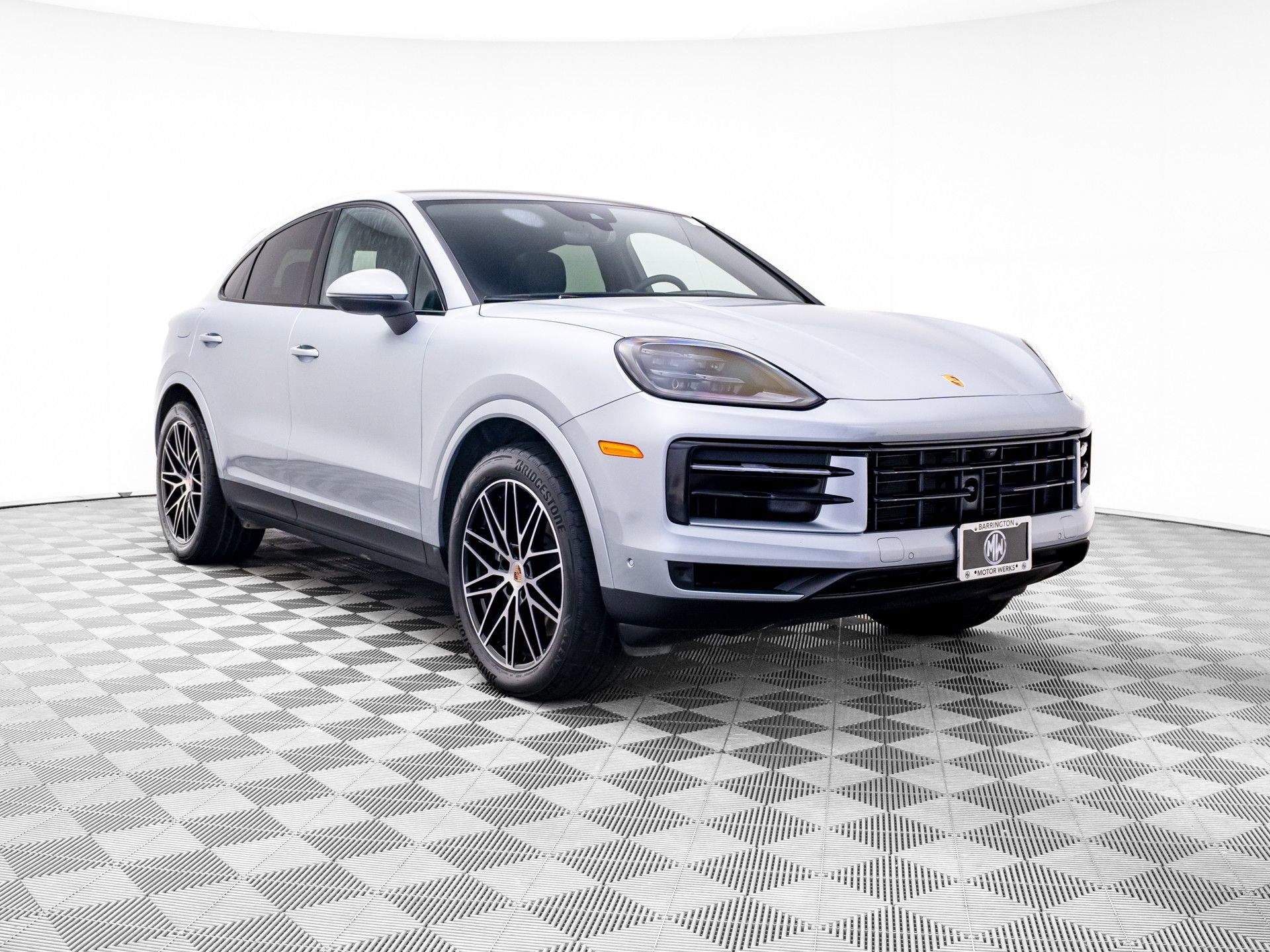 Certified 2025 Porsche Cayenne Coupe AWD/4WD image 6