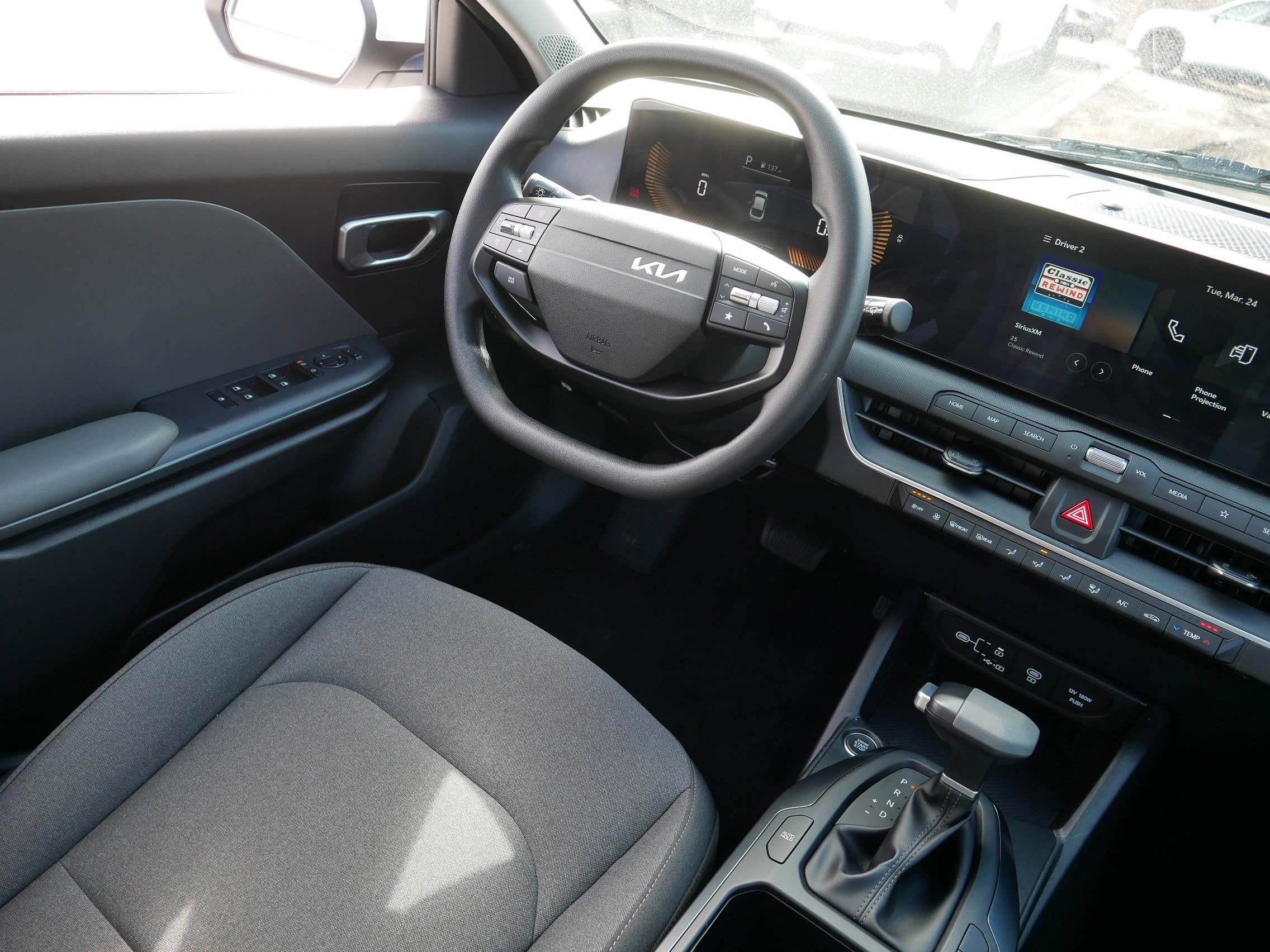 Certified 2025 Kia K4 LXS image 9