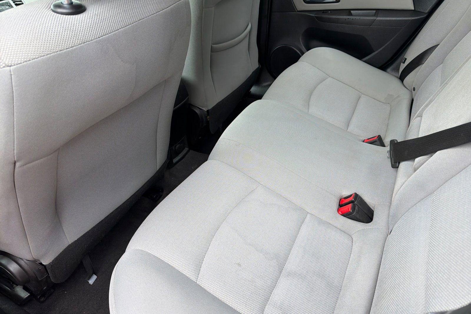 Used 2015 Chevrolet Cruze LT FWD image 11