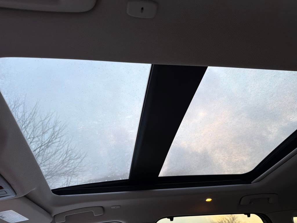 Used 2023 Nissan Rogue SV w/ SV Premium B Package image 53