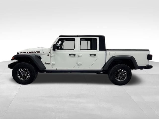 Used 2024 Jeep Gladiator Mojave image 3