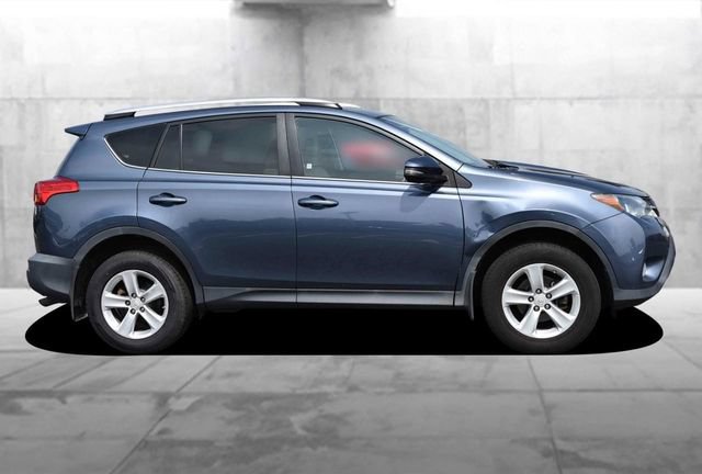 Used 2014 Toyota RAV4 XLE FWD image 5