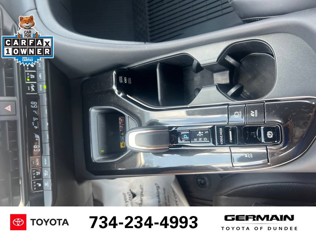 Used 2025 Toyota Crown Signia AWD/4WD image 25