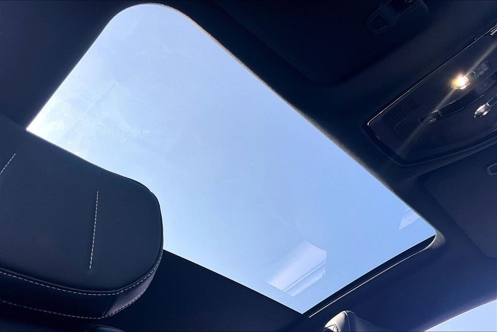 New 2026 Cadillac Lyriq Luxury image 31