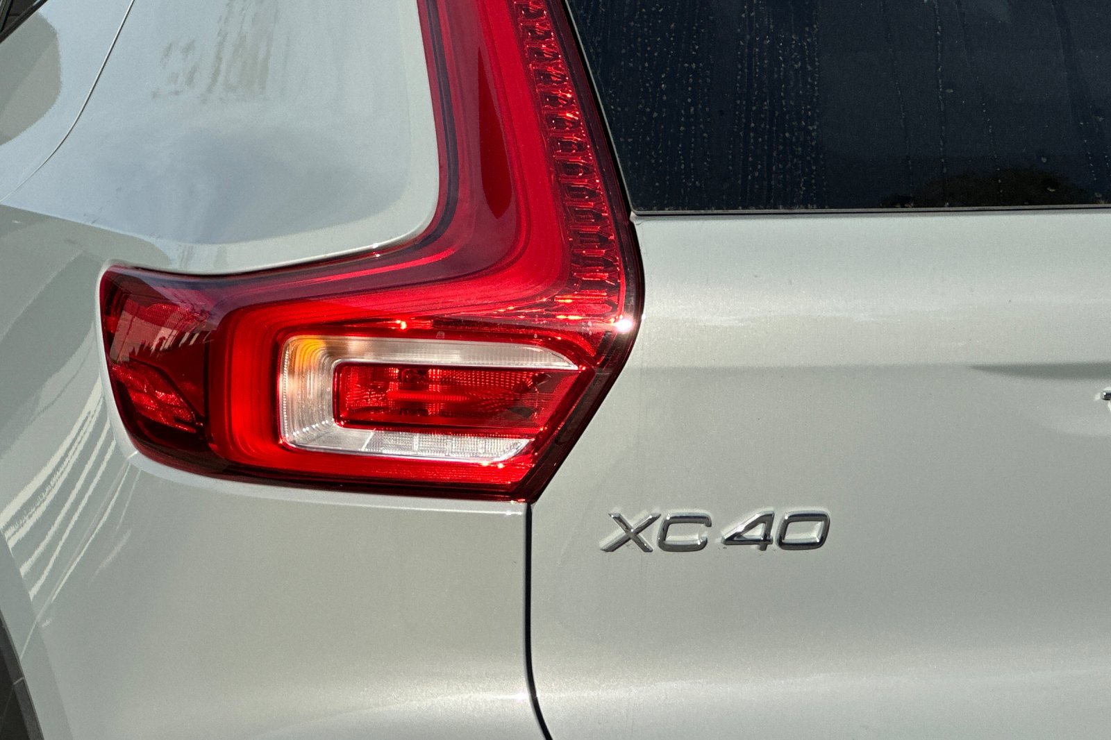 New 2025 Volvo XC40 B5 Plus w/ Climate Package image 34