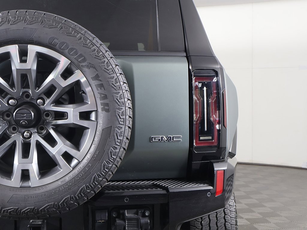 Used 2024 GMC Hummer EV 3X w/ LPO, Illumination Package image 18