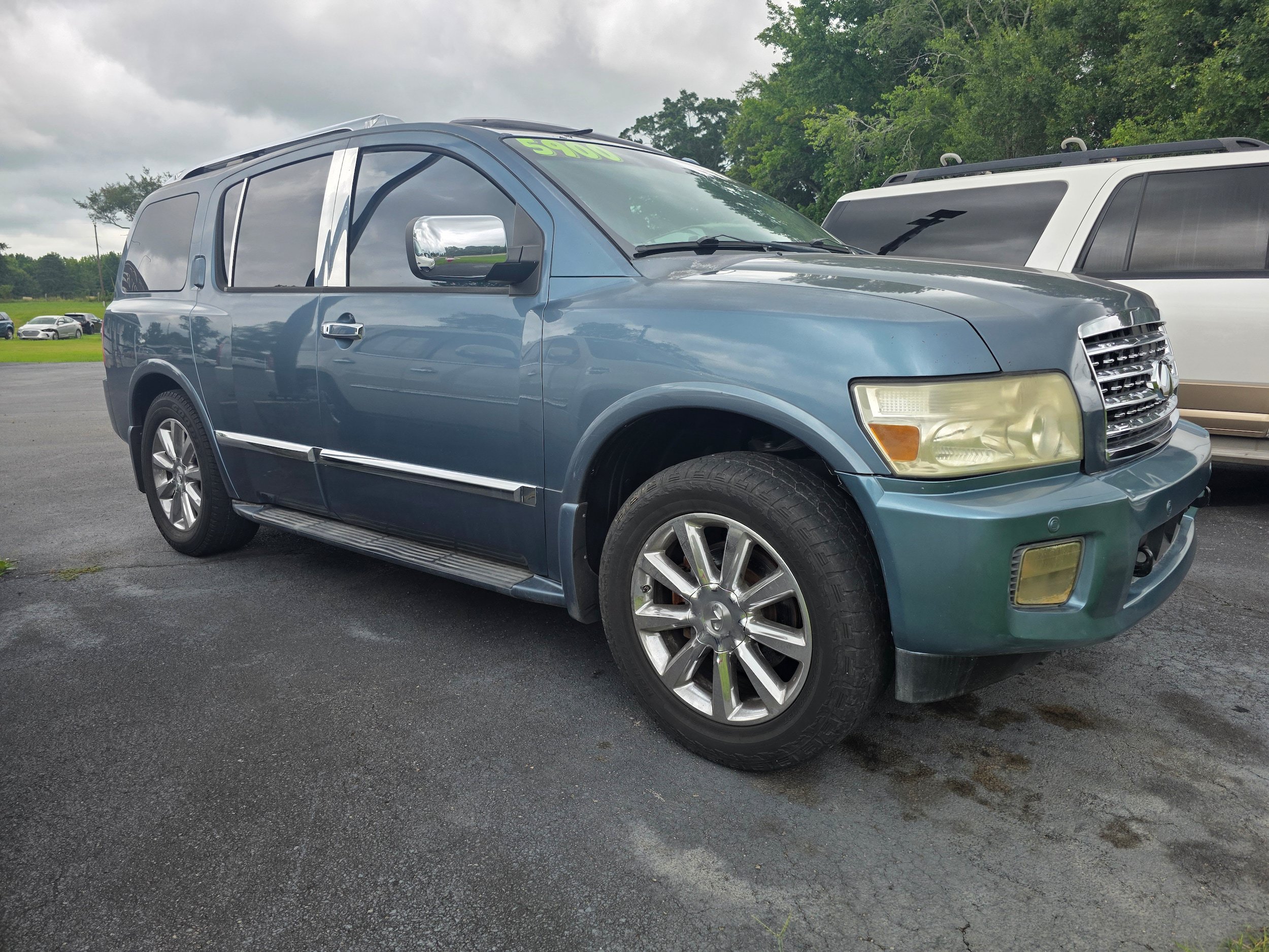 Used 2008 INFINITI QX56 4WD w/ Technology Pkg image 3