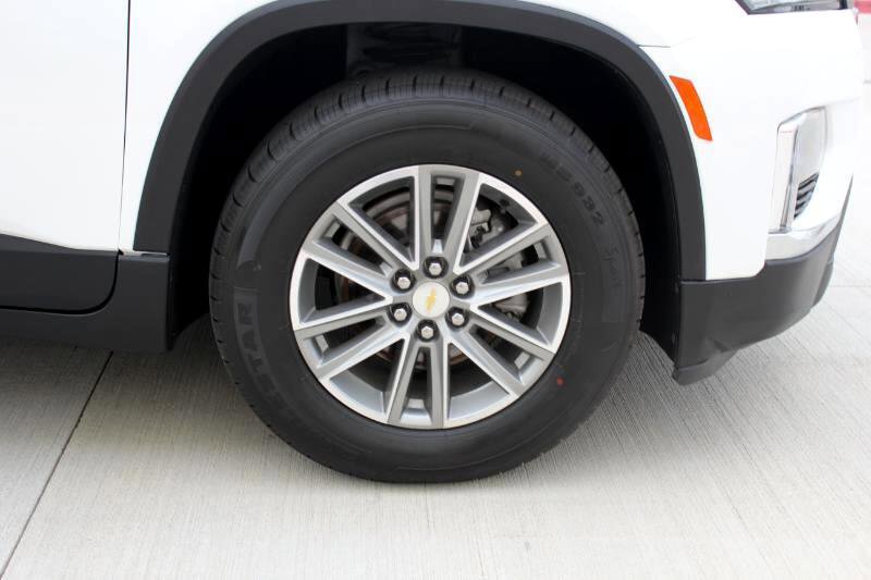 Used 2023 Chevrolet Traverse LT image 46