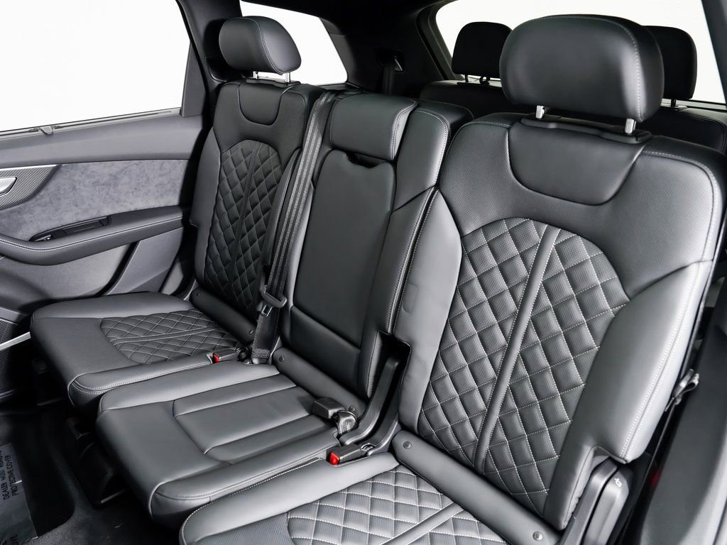 New 2026 Audi SQ7 Premium Plus image 25