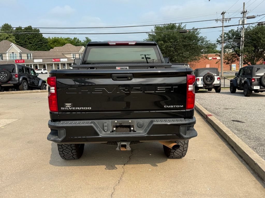 Used 2024 Chevrolet Silverado 2500 Custom AWD/4WD image 7