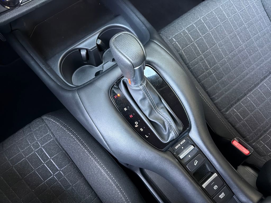 Used 2025 Honda HR-V LX image 26