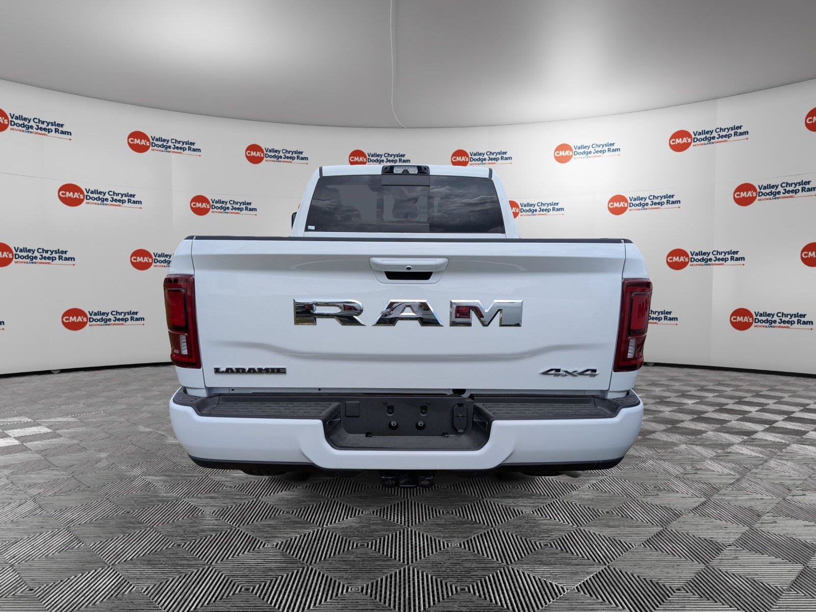 New 2026 RAM 2500 Laramie w/ Sport Appearance Package AWD/4WD image 5