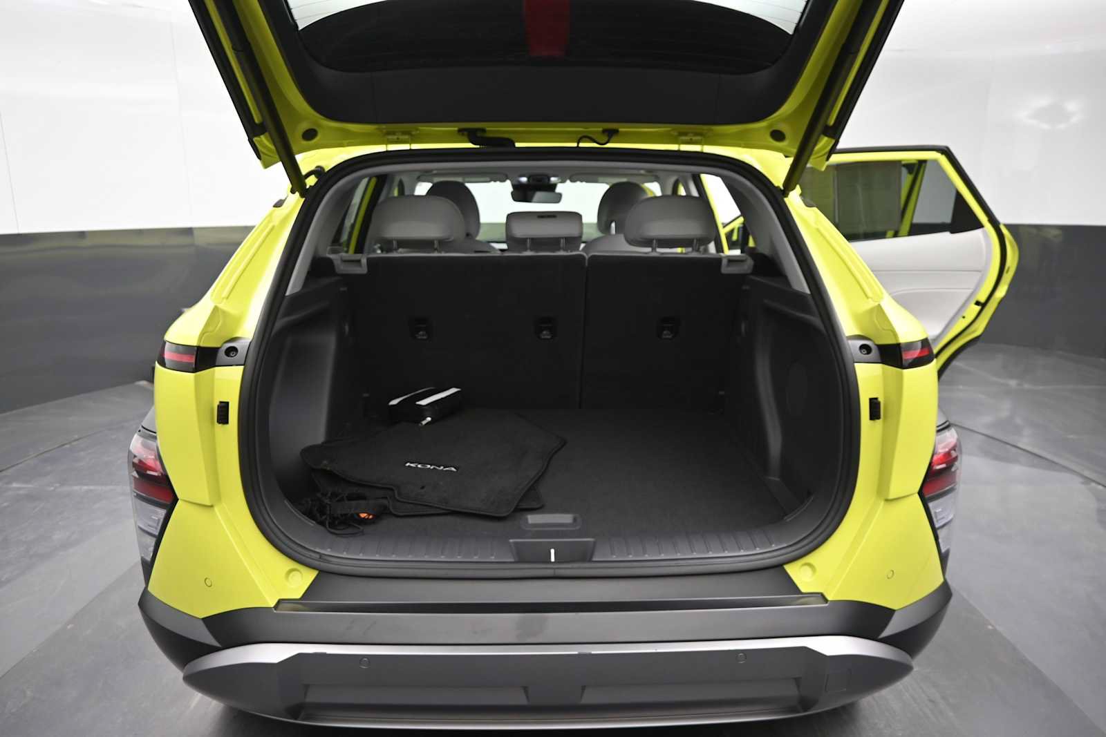 Used 2026 Hyundai Kona Limited AWD/4WD image 13