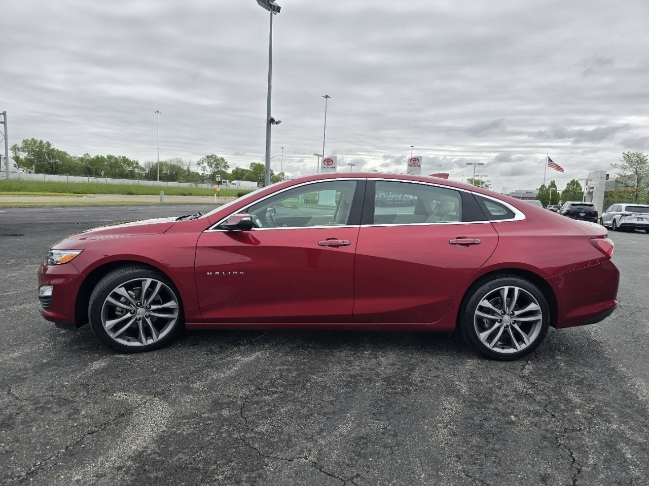 Used 2020 Chevrolet Malibu Premier FWD image 14