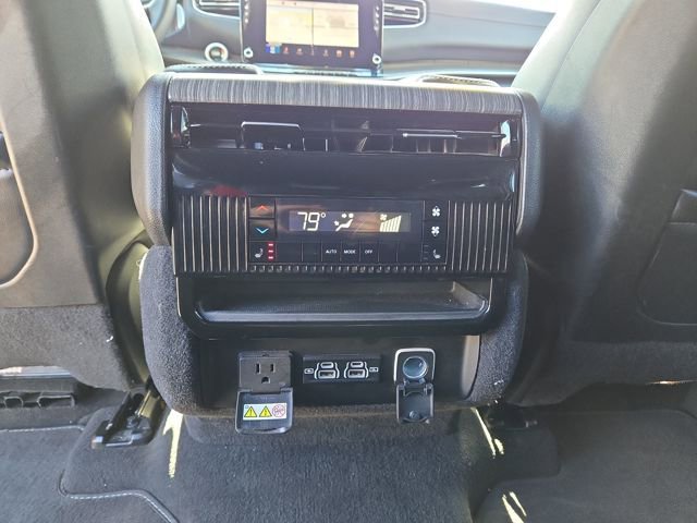 Used 2024 Jeep Wagoneer L Series III w/ Flexible Seating Group image 32