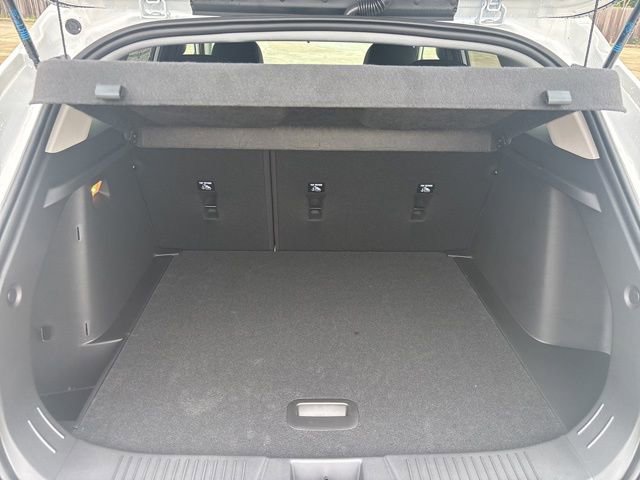 New 2026 Chevrolet Trax LT w/ LT Convenience Package FWD image 32