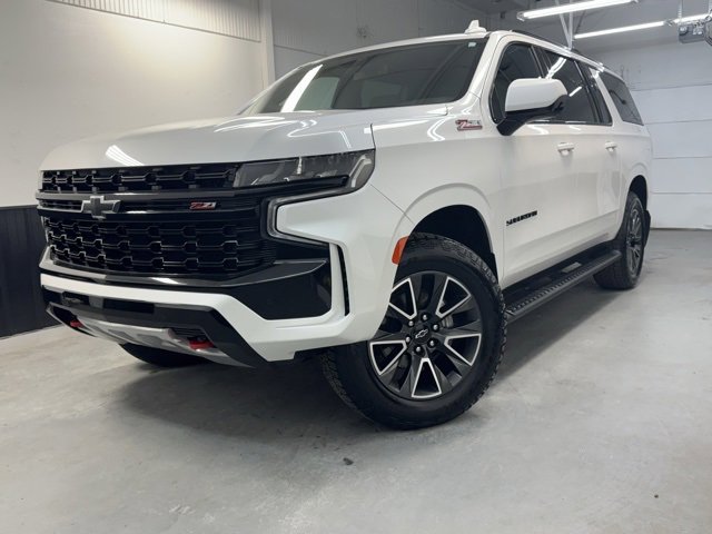 Used 2023 Chevrolet Suburban Z71 image 3