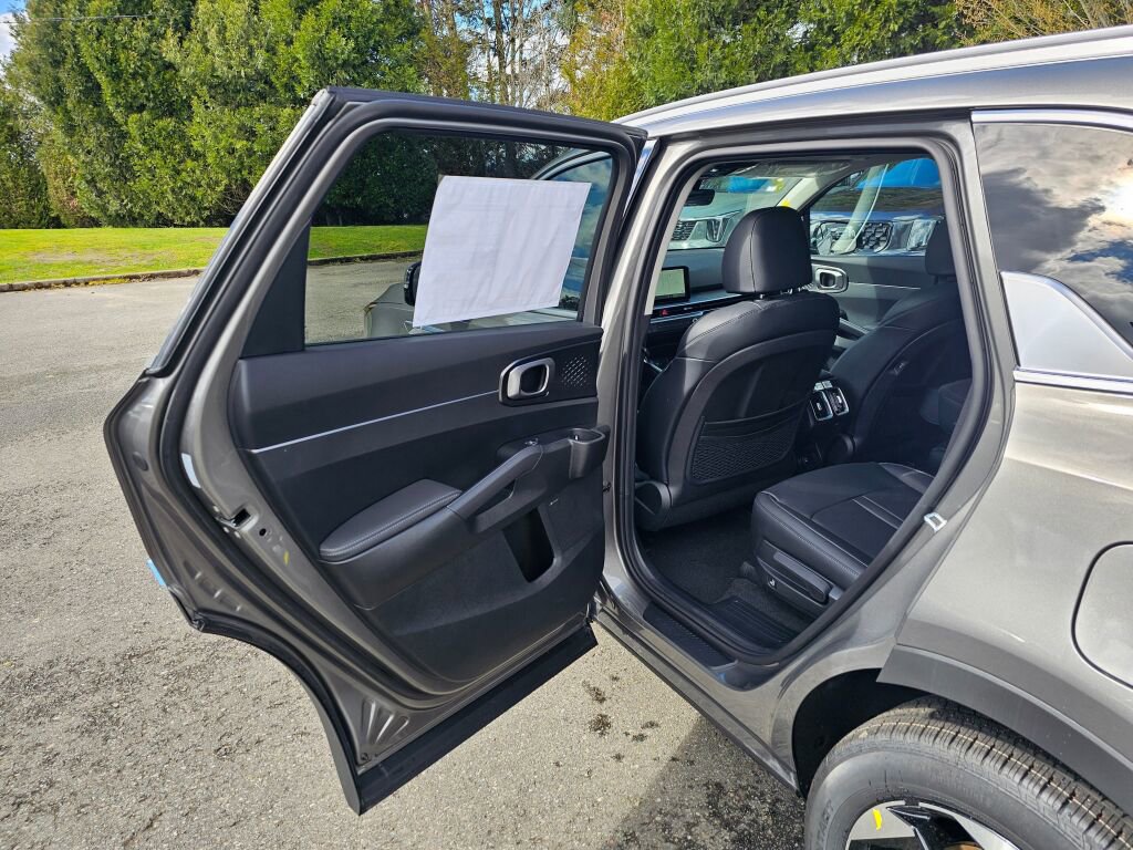 New 2026 Kia Sorento EX image 23