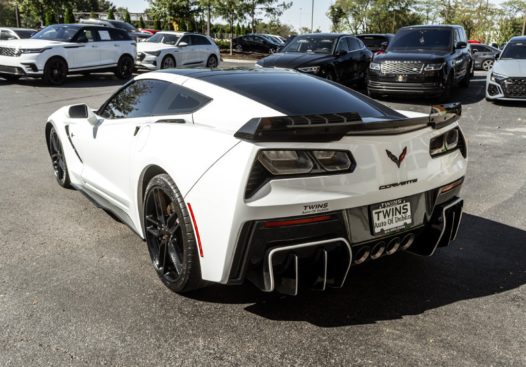 Used 2019 Chevrolet Corvette Stingray Coupe w/ Carbon Flash Badge Package RWD image 33