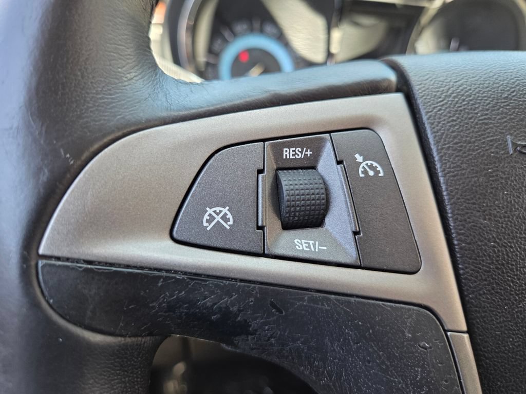 Used 2013 Buick LaCrosse Leather FWD image 21