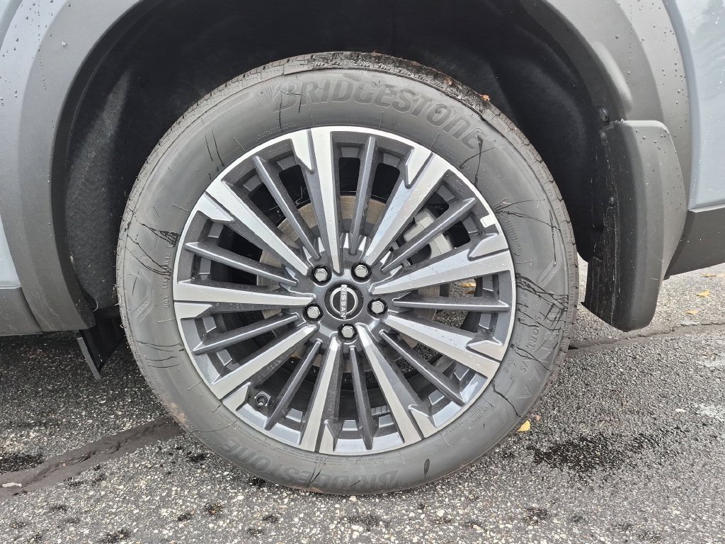 New 2026 Nissan Pathfinder Platinum AWD/4WD image 13
