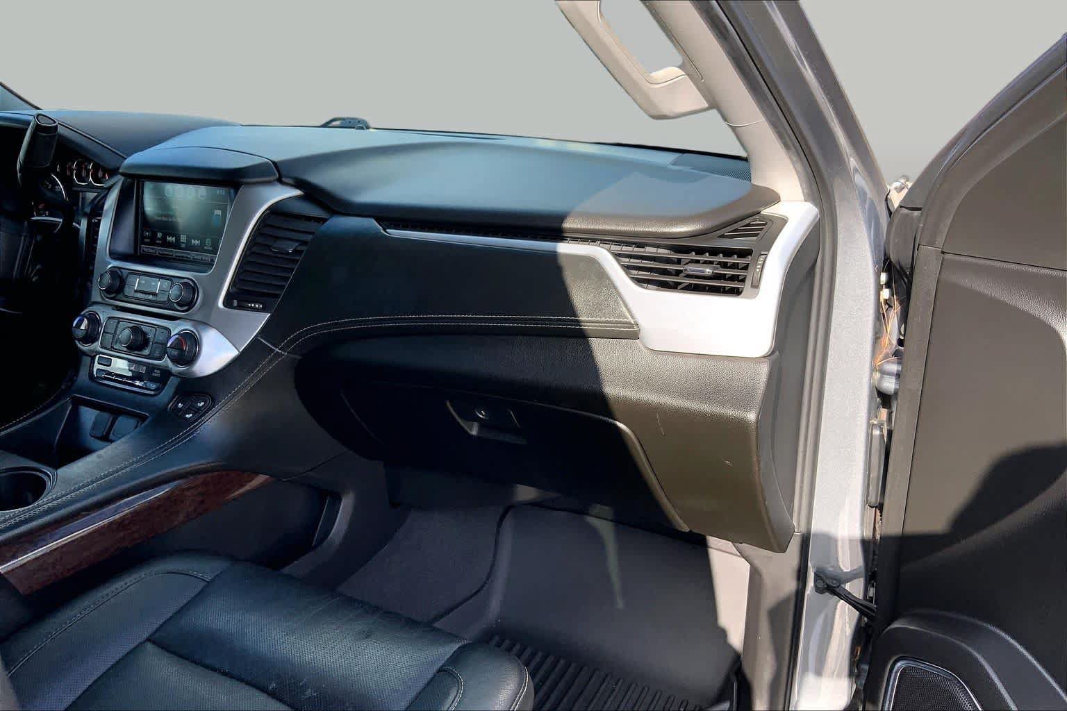 Used 2019 GMC Yukon SLT AWD/4WD image 19
