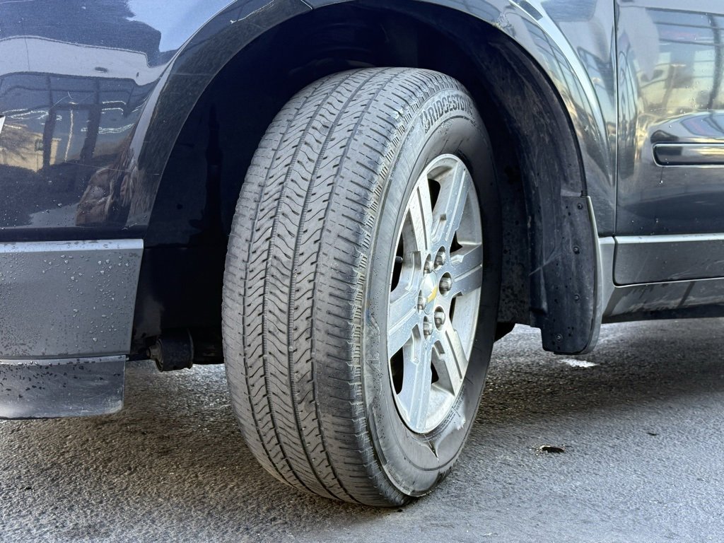 Used 2012 Chevrolet Traverse LT image 36