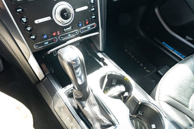 Used 2019 Ford Explorer Platinum AWD/4WD image 22