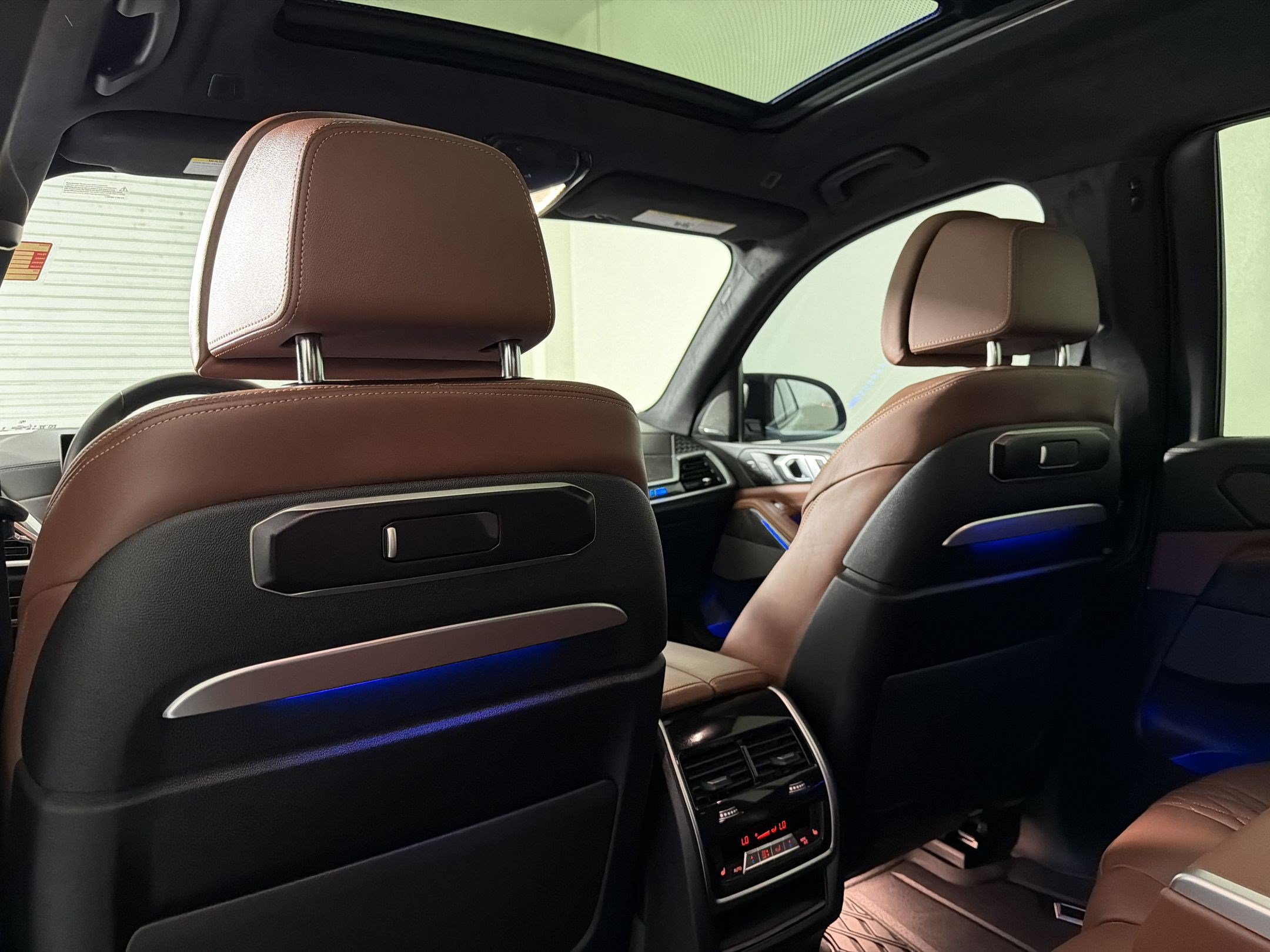 Used 2025 BMW X7 M60i w/ Executive Package AWD/4WD image 33