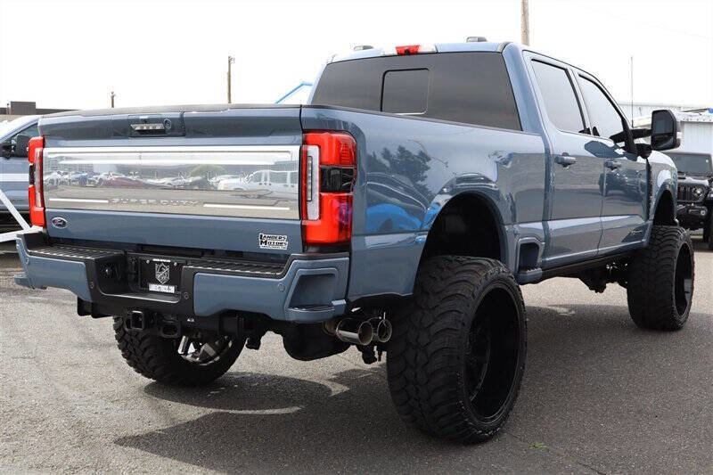 Used 2023 Ford F350 Platinum AWD/4WD image 5