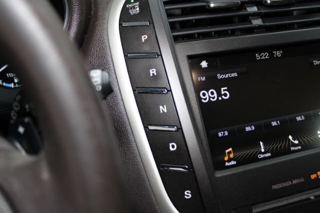 Used 2019 Lincoln MKC Premiere FWD image 12
