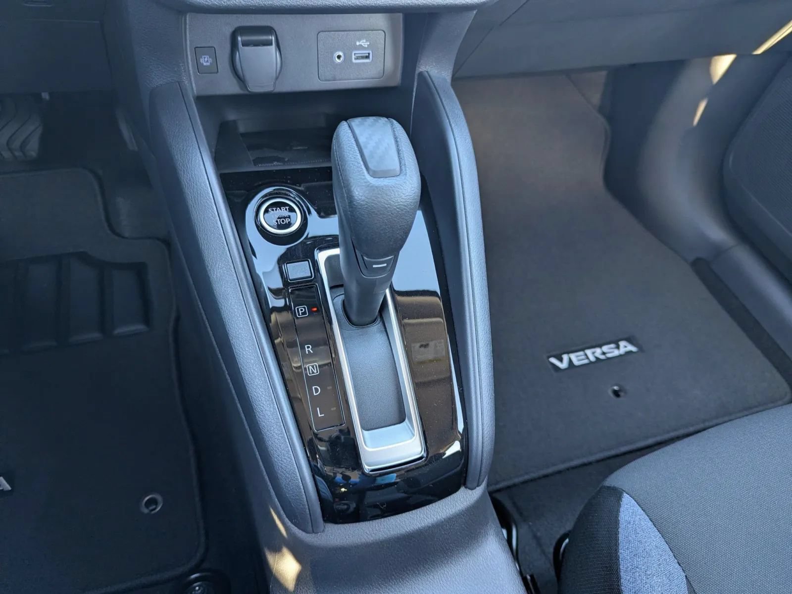 New 2025 Nissan Versa SV w/ Trunk Package FWD image 22